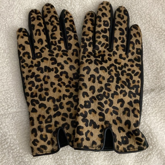 Accessories - Gorgeous ladies leopard gloves